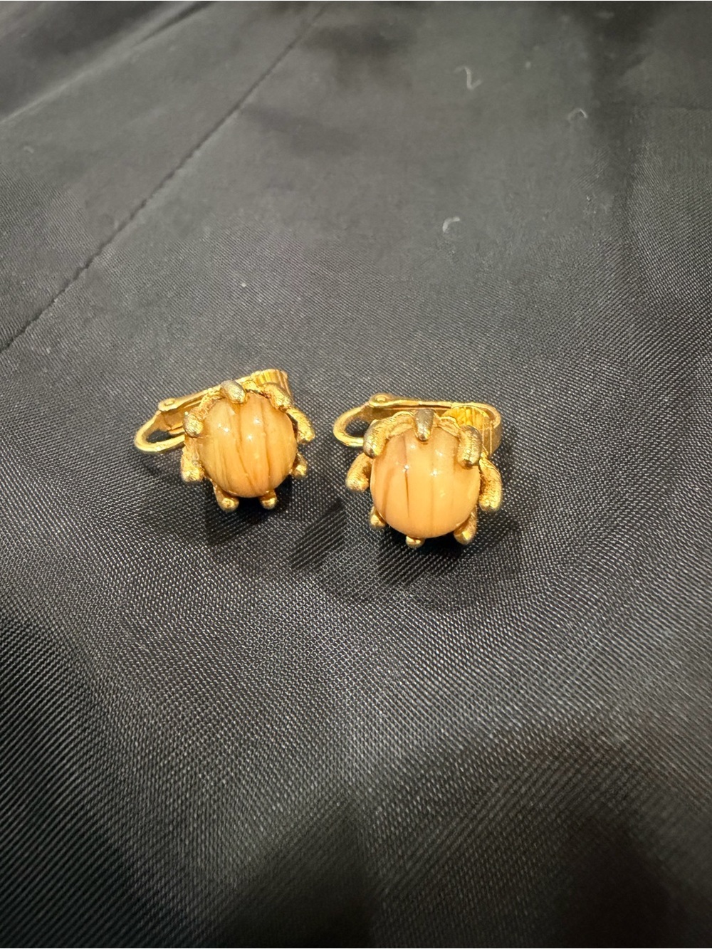 Vintage Gold-Tone Peach Cabochon Clip-On Earrings